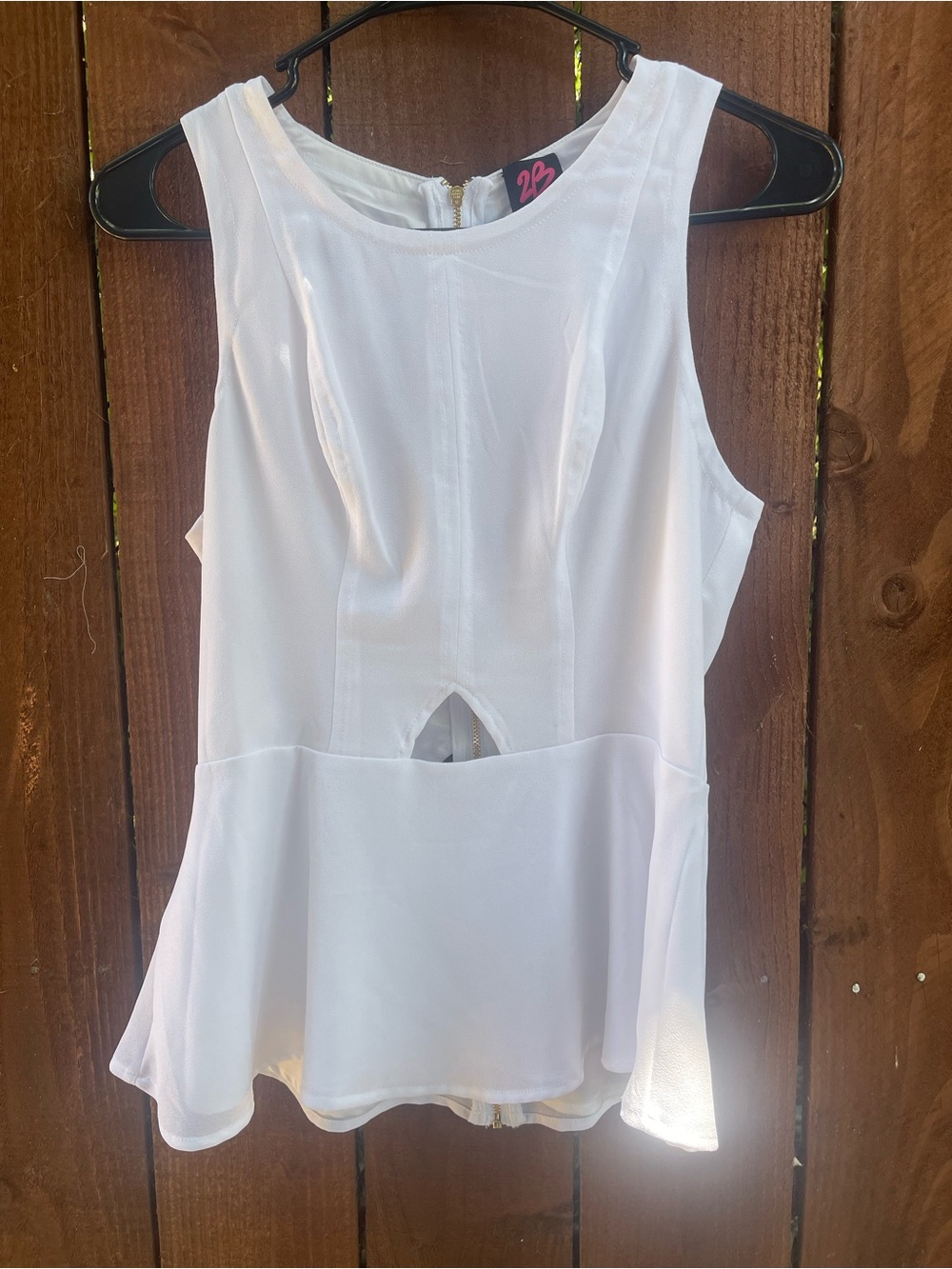 2b bebe White Sleeveless Peplum Office Workwear Top w back zipper Office Siren S